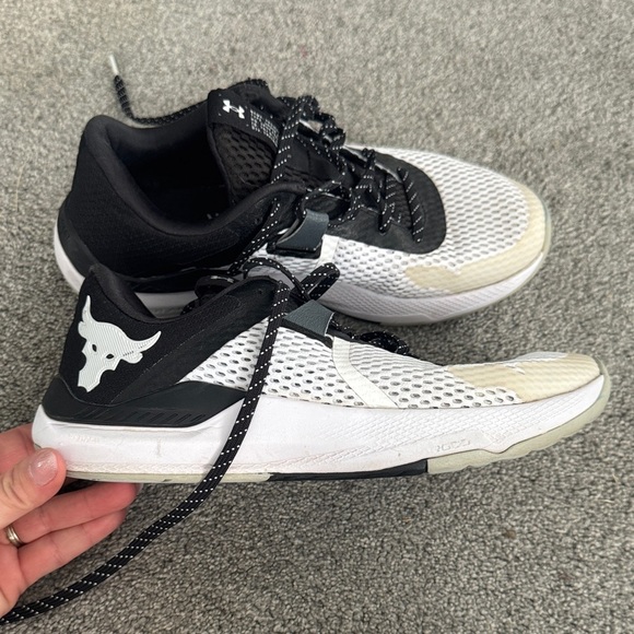 Under Armour Other - Under Armour Men's 8/ women's 9.5 Black and White Athletic Shoes